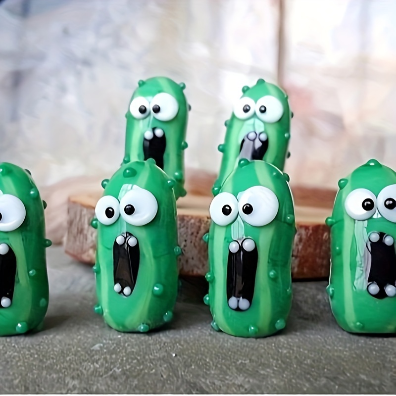 

Mini Screaming Pickles: Adorable Handmade Pvc Party Decorations - Perfect For Festive Gatherings