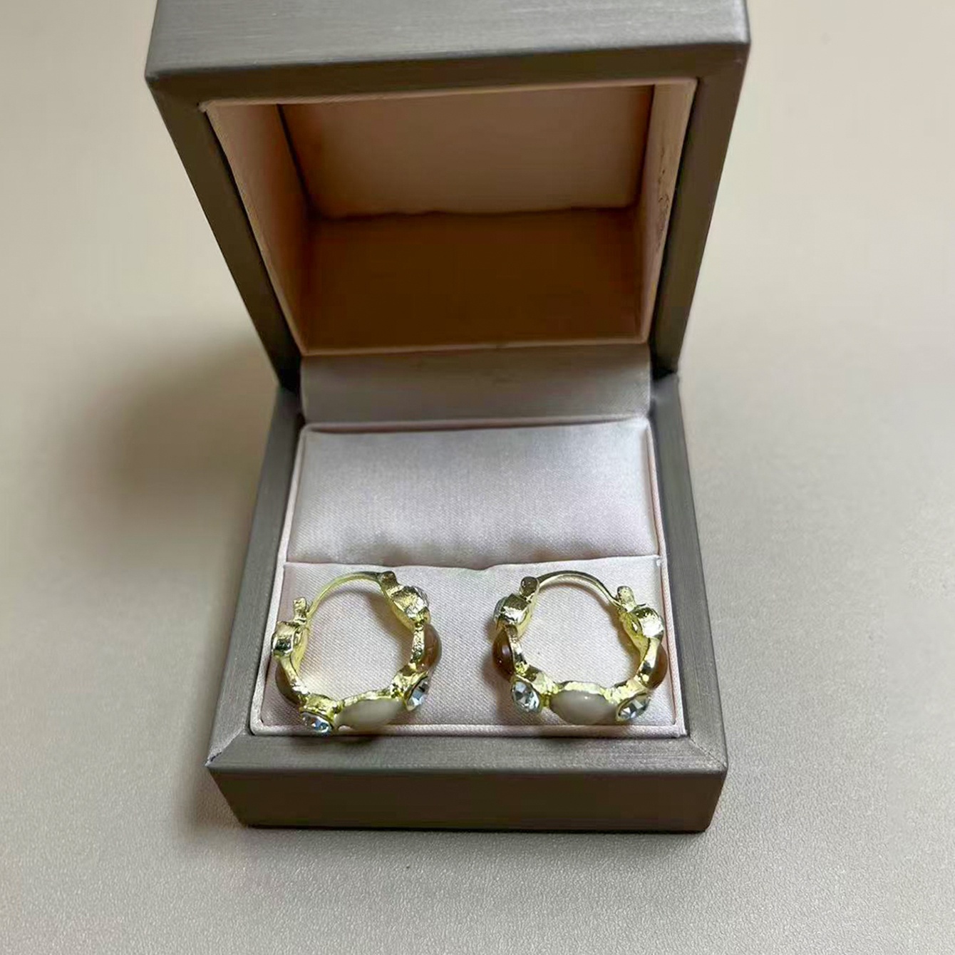 TEMU New 2pcs Set, Hollow Geometric Earrings, High-quality Jewelry, Upgraded Vintage Earrings, Elegant Decorative Earrings, Suitable For Daily Wear,