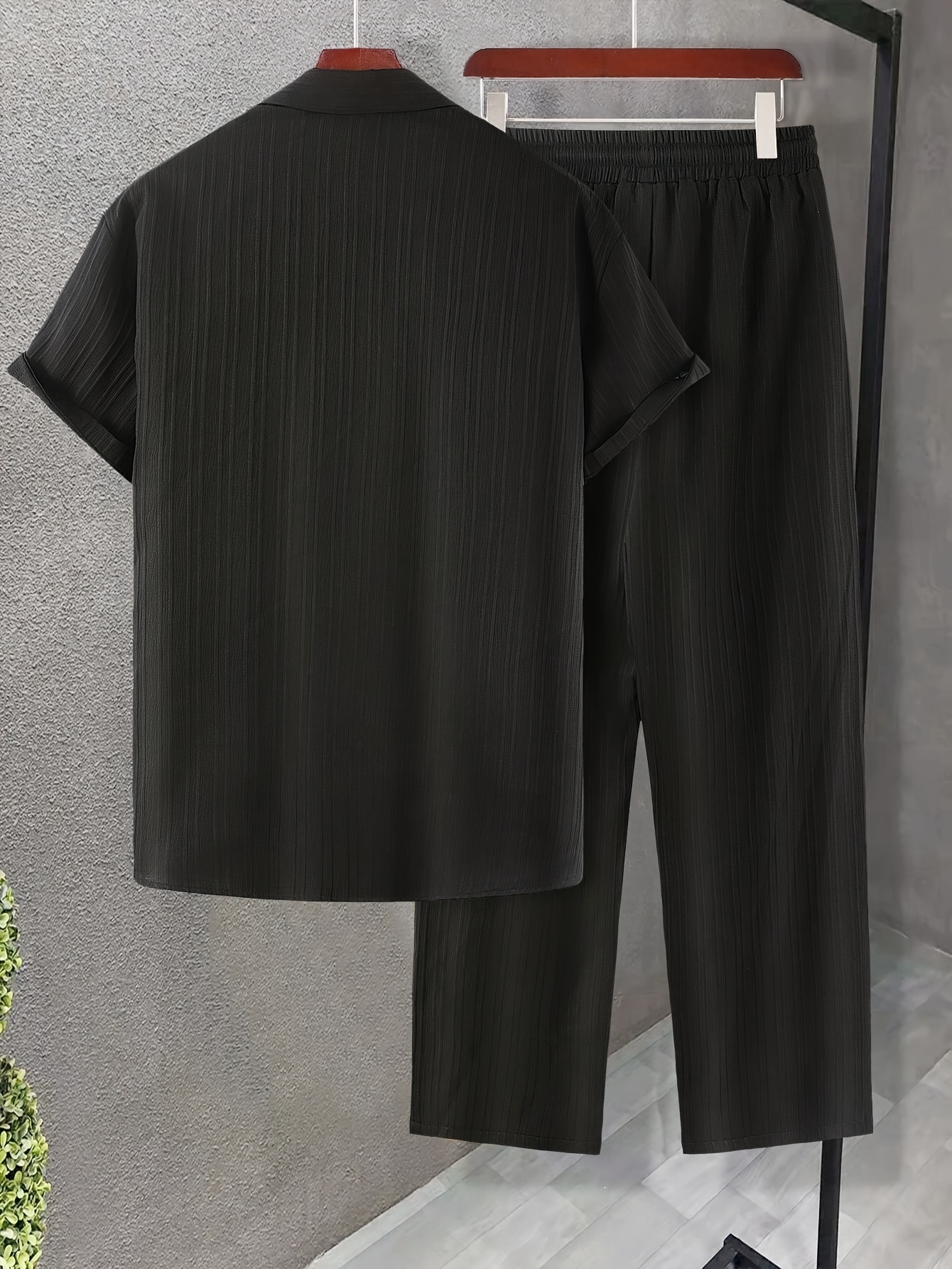Men's Striped Casual Short-Sleeve Shirt + Casual Drawstring Lined Long Pants 2pcs Set with Elastic Waistband for Holiday Leisure Outings