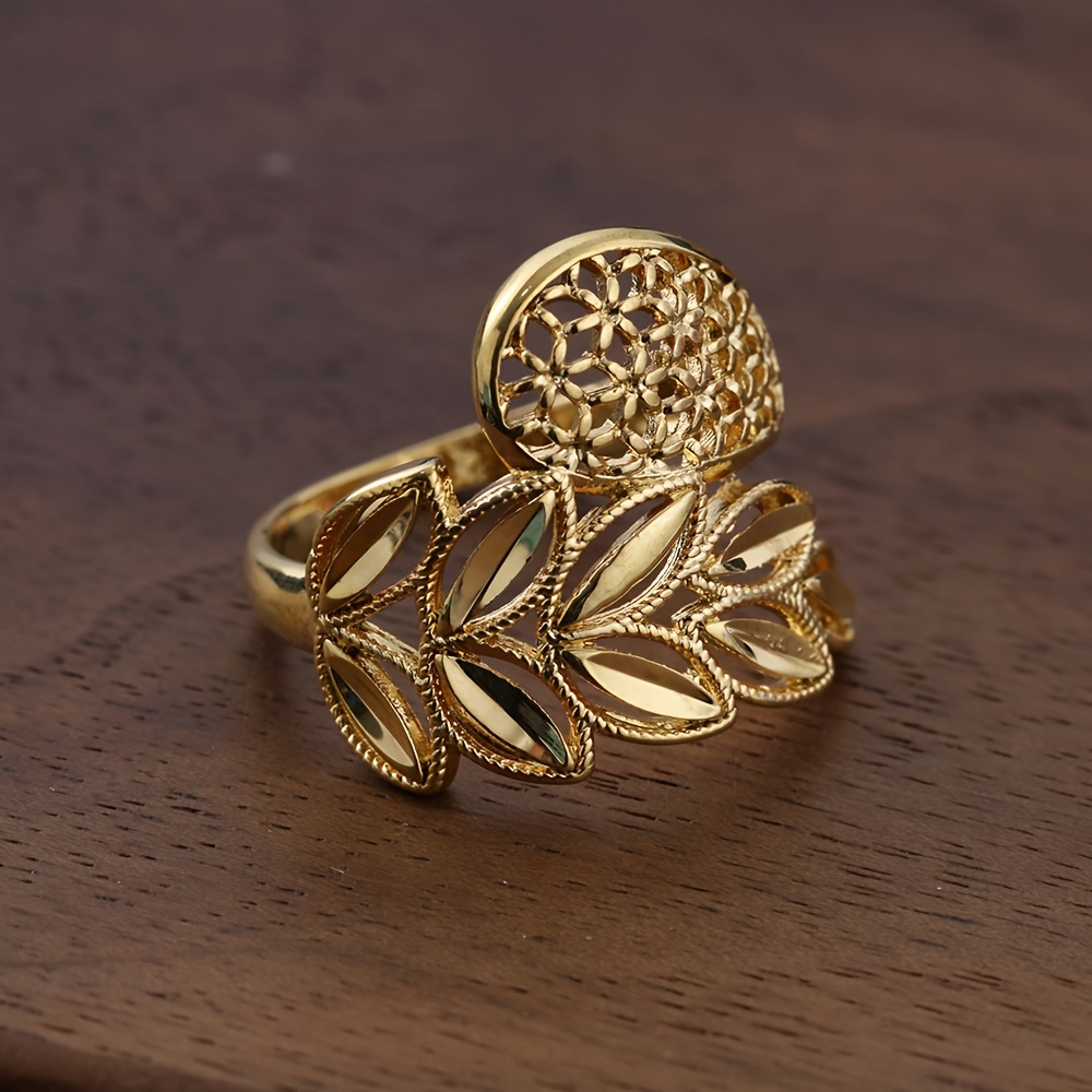 Women's Hollow-Carved Leaf Ring, Intricately Detailed Design