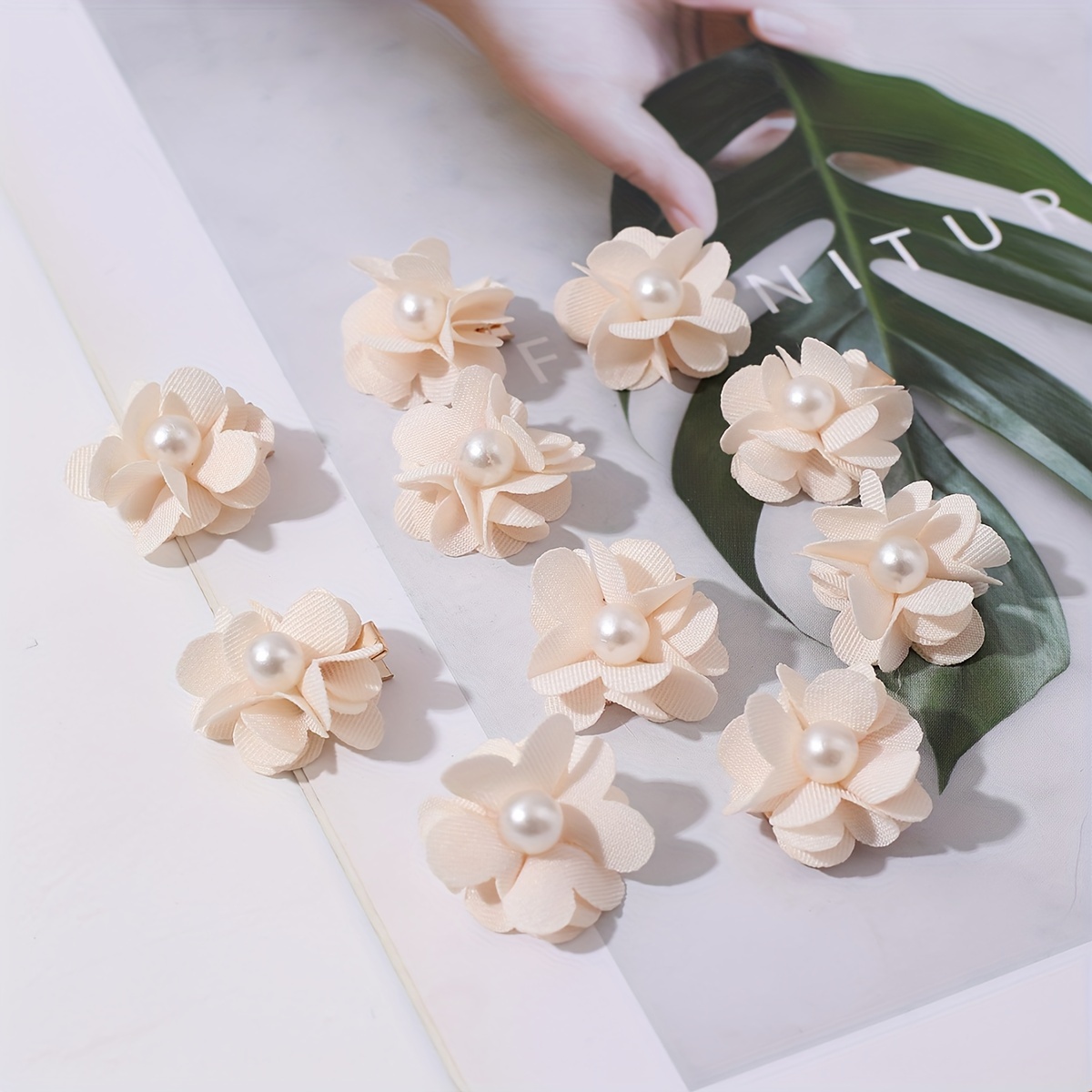 

10pcs Cute Fabric Flower Clips With Pearl Beads, Polyester And Spandex Hair Accessories For Halloween Costumes, Christmas Outfits, And Hairstyling