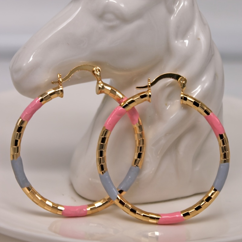 

A Set Of Retro Bohemian Style: Large -plated Hoop Earrings – Stylish And Sophisticated Copper Accessories