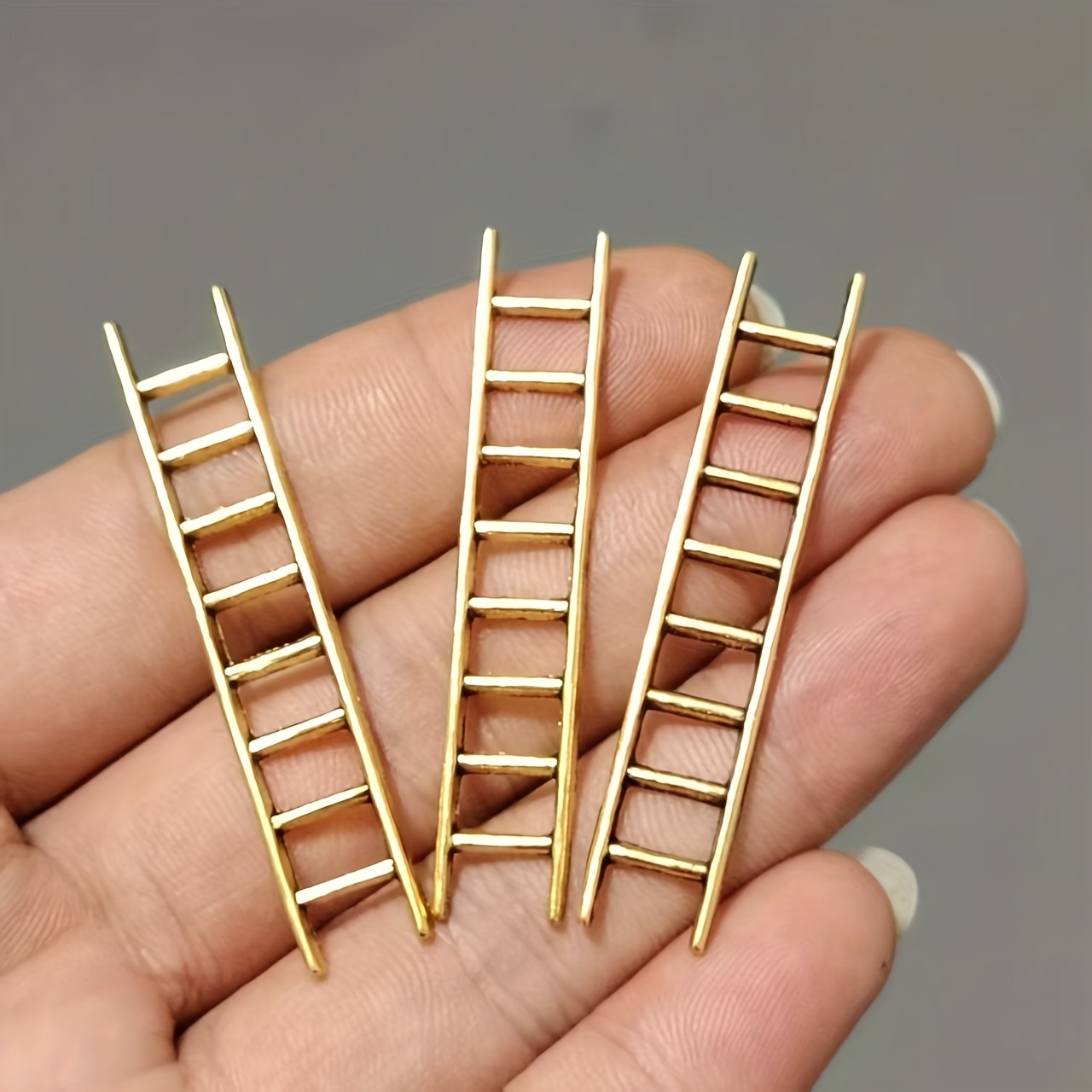 1set Of 3pcs 1:12metal Mini Ladder Model, Dollhouse Accessories, Perfect For Halloween, Christmas, Holiday Party Gifts, Creative Ornaments, Bookshelf Decoration, Photo Wall Embellishmen