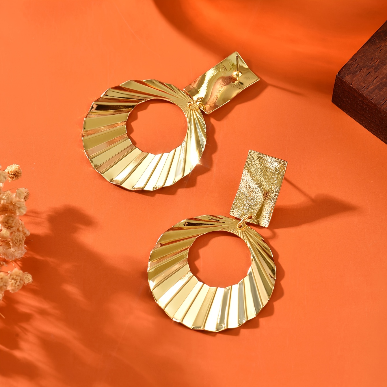 Women's Unique Pleated Geometric Round Earrings