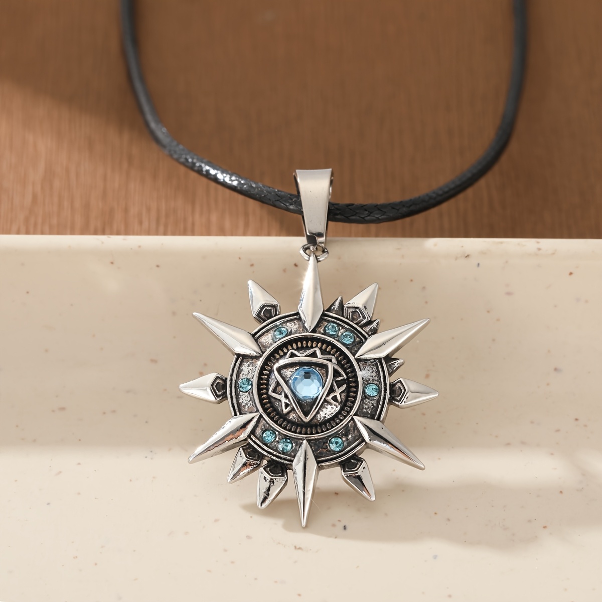TEMU Bohemian Style Distressed Pointed Sun Card Inlaid Blue Synthetic Synthetic Synthetic Zircon​​ Black Cord Men's Necklace Suitable For Banquets
