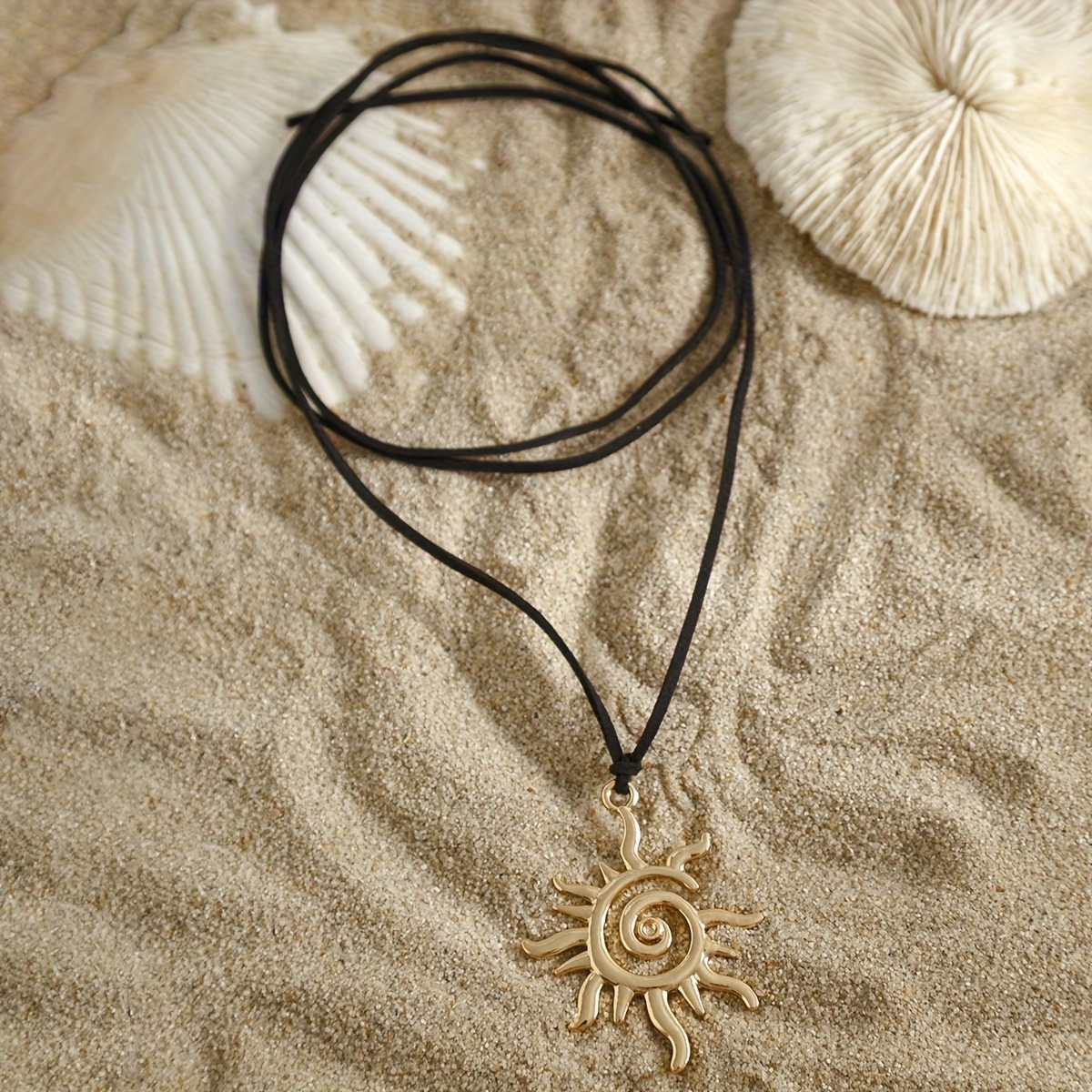 Image of Summer Bohemian Style Large Conch Mermaid Pendant Choker With Drawstring And Sunflower Clavicle Necklace For Women