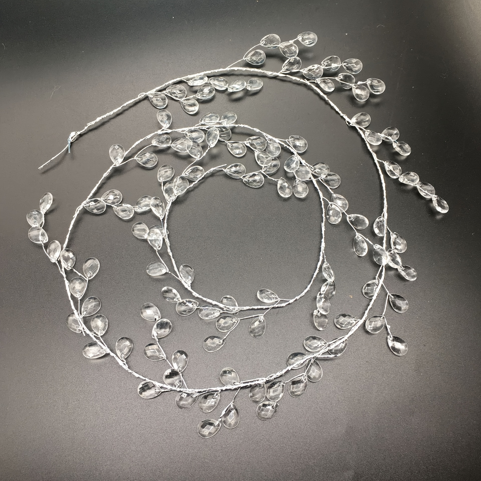 Image of Acrylic Droplet Pendant Approximately 100cm Long, Christmas Decoration Pendant, Wedding Home Party Decor, Flower Wreath, Wreath, Christmas Tree Decorative Hanging Ornament