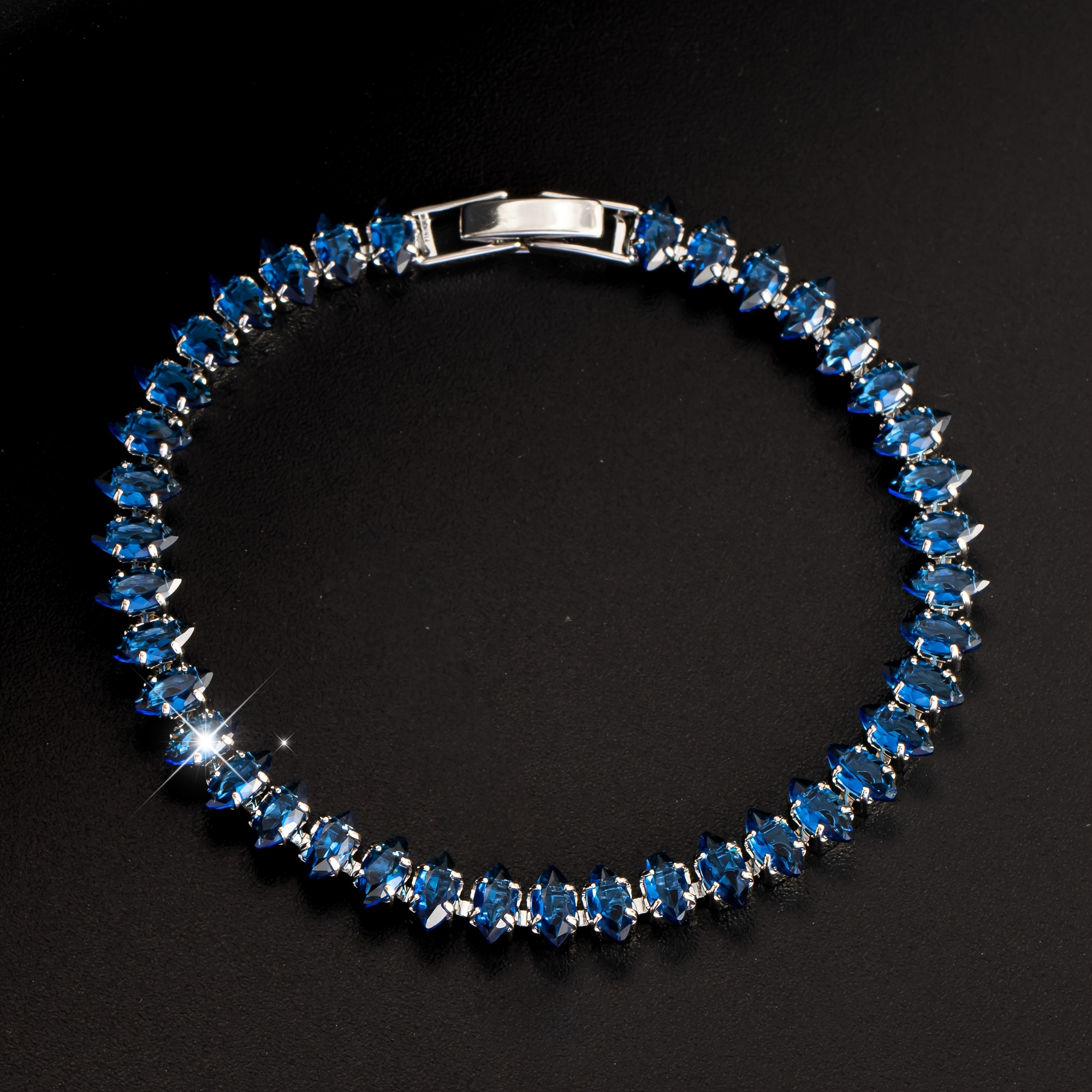 E-shop Blaues Marquise-Zirkonia Tennis-Armband – Kupferarmband-Set mit synthetischem Zirkonia, geeignet für den täglichen Gebrauch als Geschenk. für