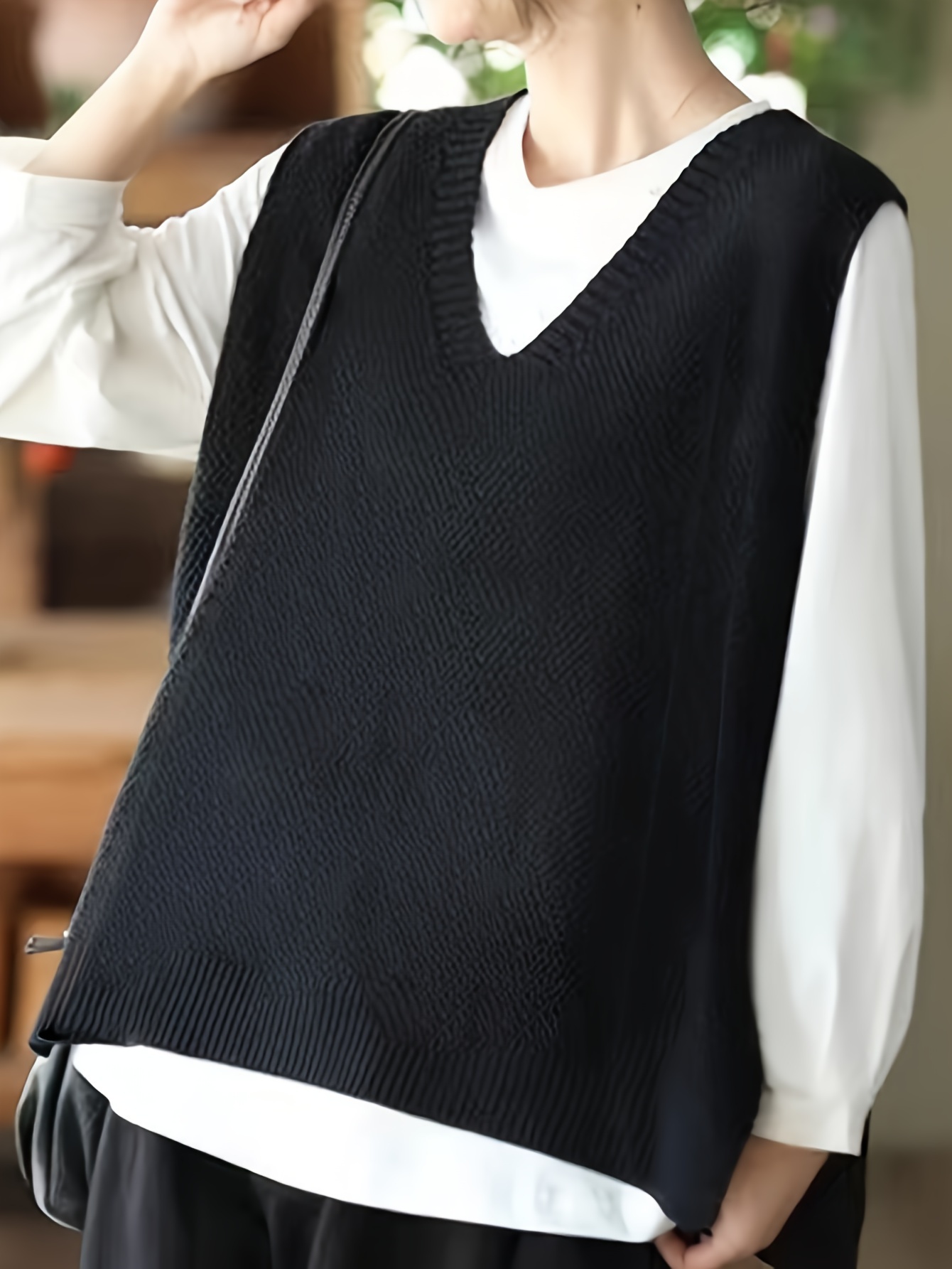 Vintage Strickweste aus Polyester für Damen Einfarbiger Pullover mit  V-Ausschnitt und eingesetztem Saum, Regular-Fit-Sweater-Oberteil für