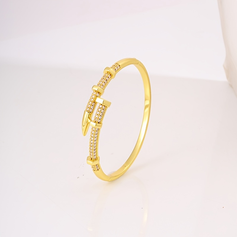 TEMU Bracelet tendance et créatif en acier inoxydable 304 plaqué or 18k, extrêmement petit et délicat, élégant et , luxueux et polyvalent. Parfait