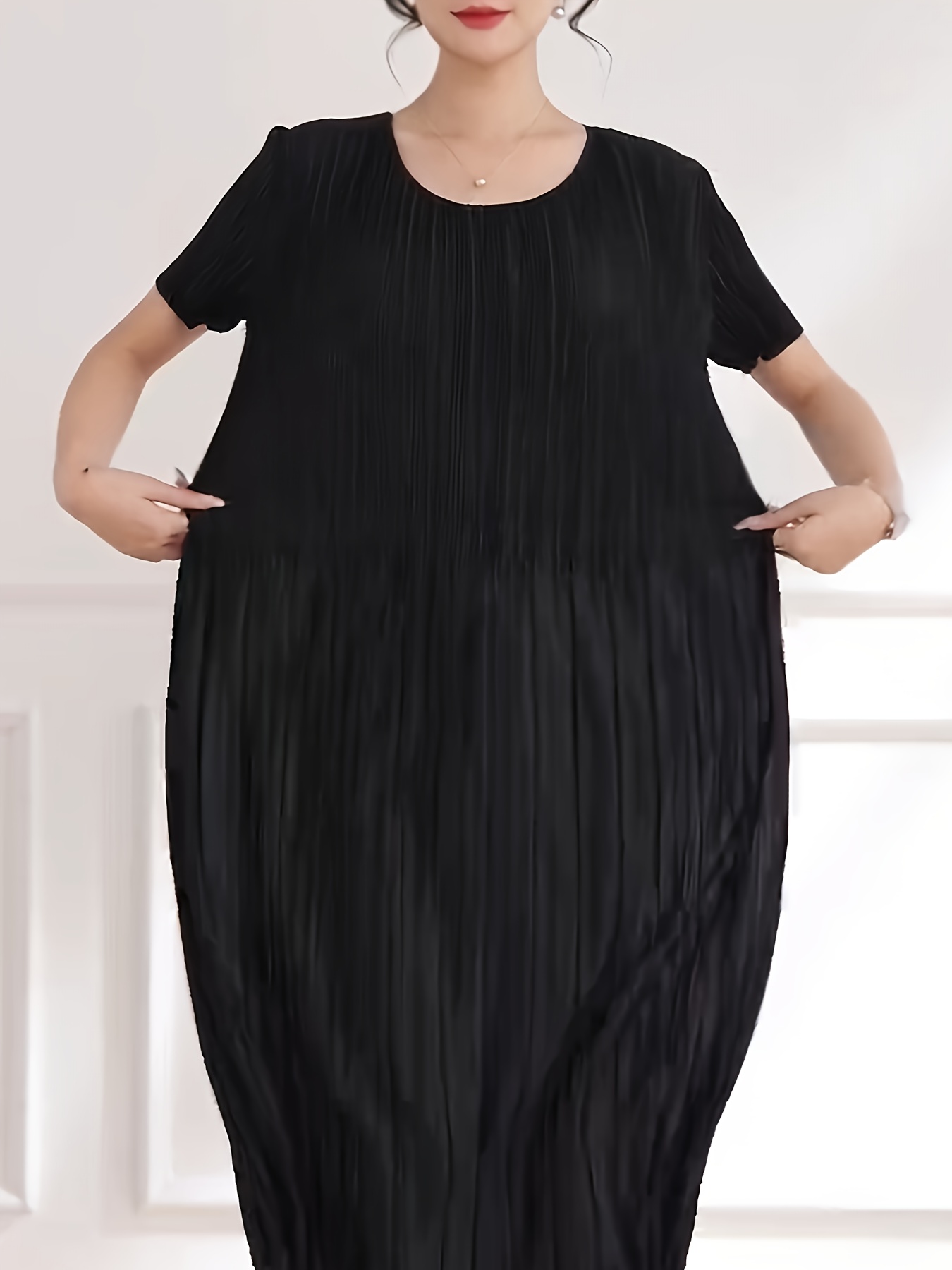 plus size 2025 summer new high end elegant pleated dress for ladies spliced ruched skirt plus size summer dress black 1