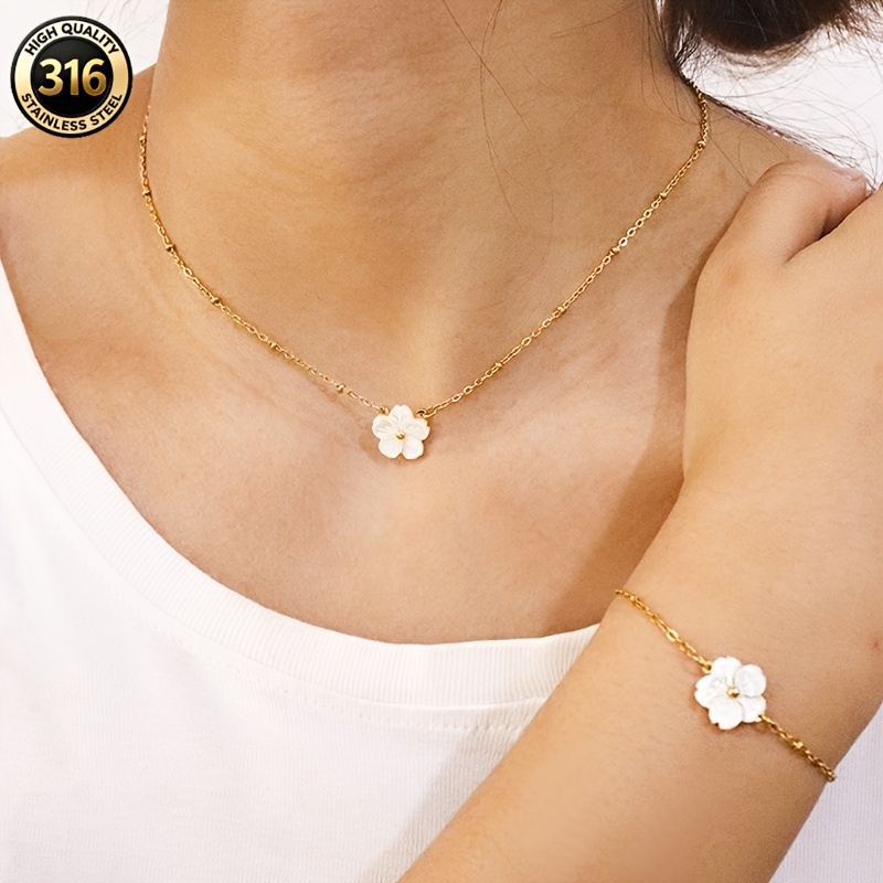Dainty White Flower Pendant Necklace & Bracelet Set