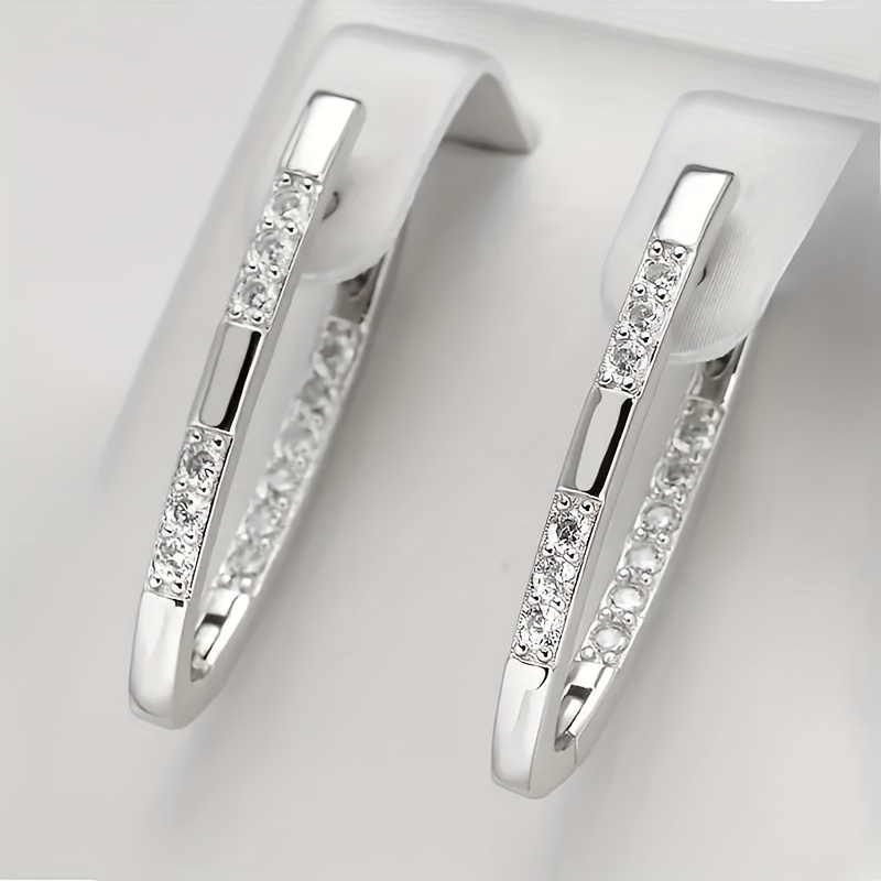 Image of Pair Of Exquisite And Elegant Women's Earrings With Synthetic Synthetic Zirconia Studs, A Romantic Gift For Accessories