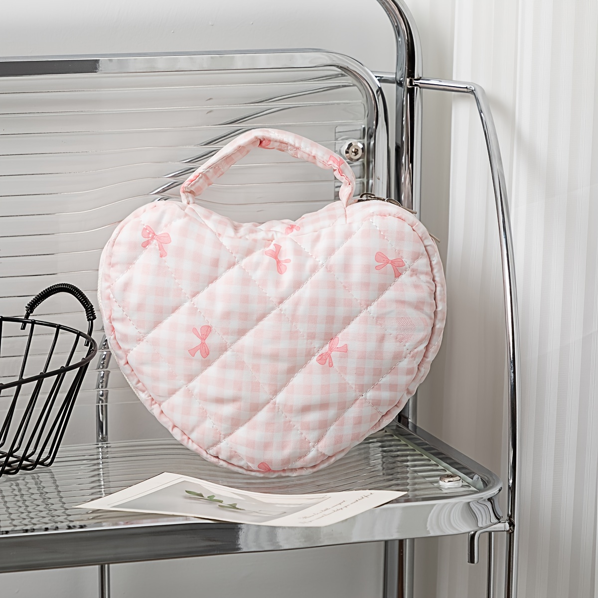 TEMU A Women's Checkered Floral Makeup Bag With A , Large Capacity For Storage, Portable Quilted Toiletry Organizer | Perfect For Travel And As A Handbag
