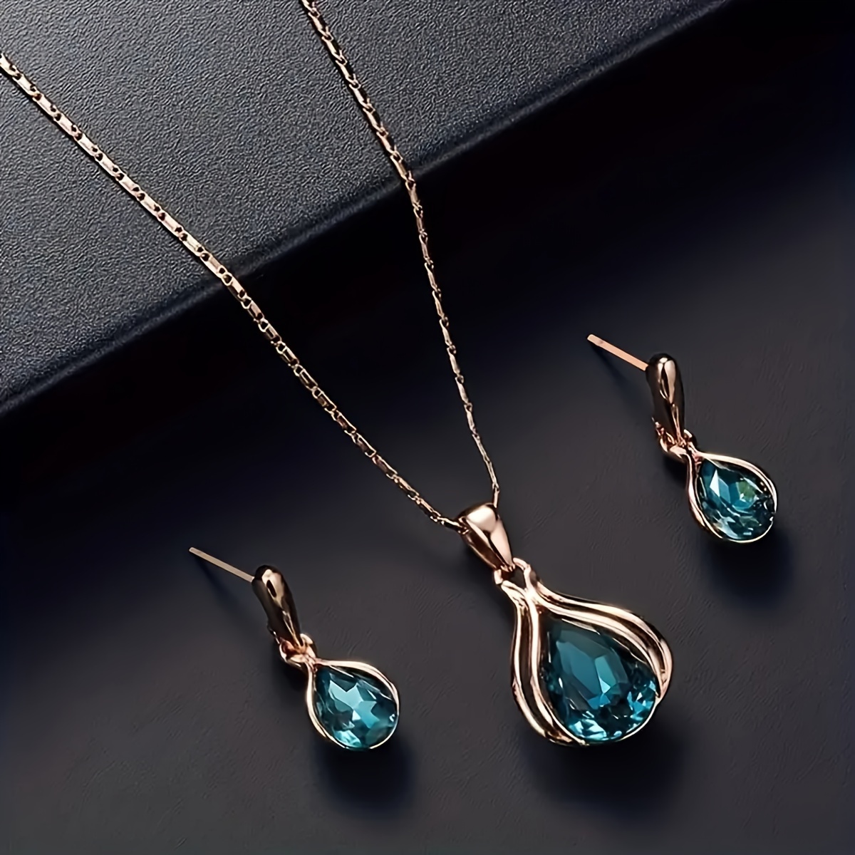 

1 Pair Of Earrings + 1pc Necklace Women' Jewelry Set Light Luxury High-end Pendant Necklace And Water Drop -shaped Earrings Inlaid With Zirconia Design, Suitable For Women's Banquet Jewelry Gifts