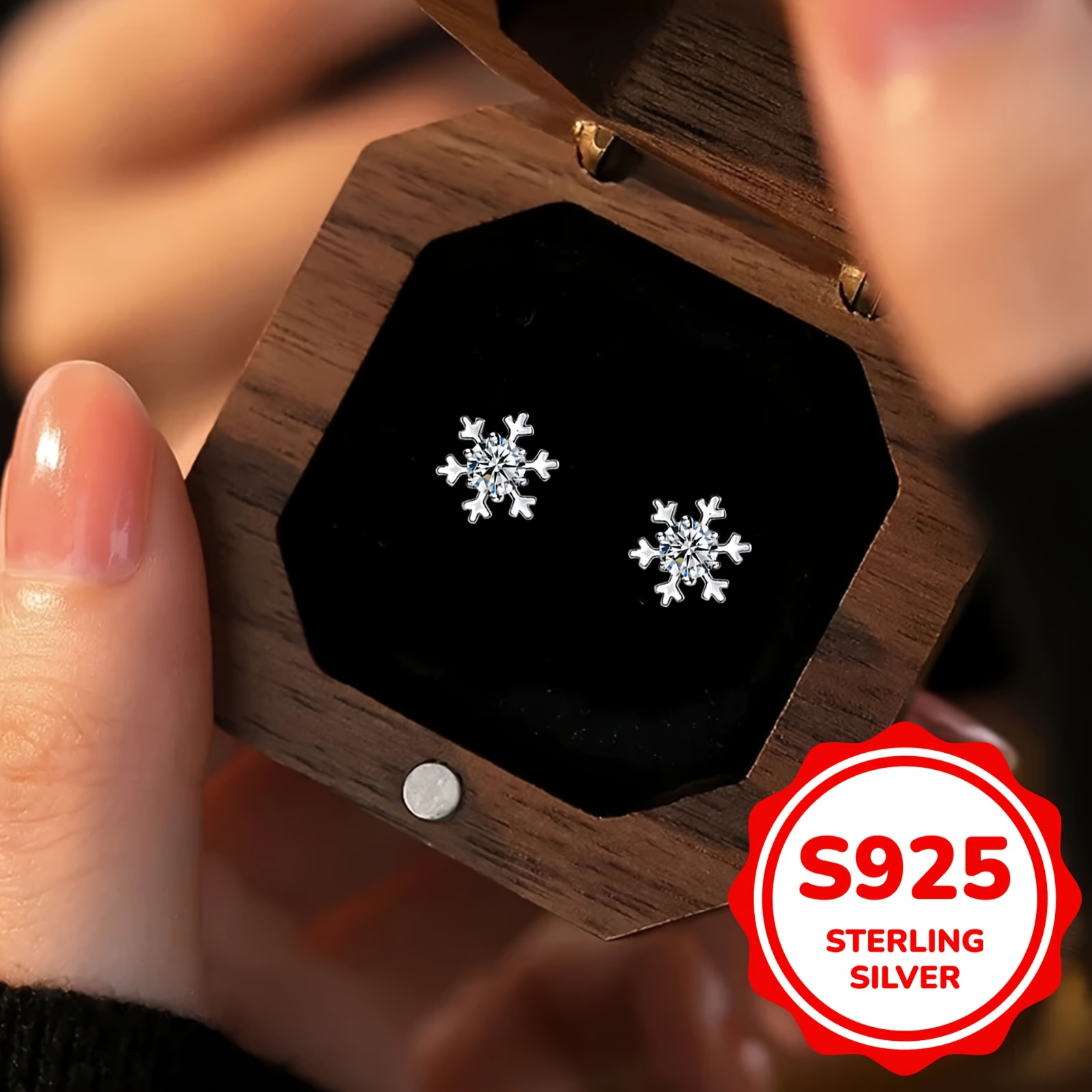 1 Pair/piece Of Women's Fashion Earrings Christmas Snowflake S925 Silver Earrings Inlaid With Synthetic Zirconia Easy And Elegant Women's Earrings Suitable For Daily Wear//christmas
