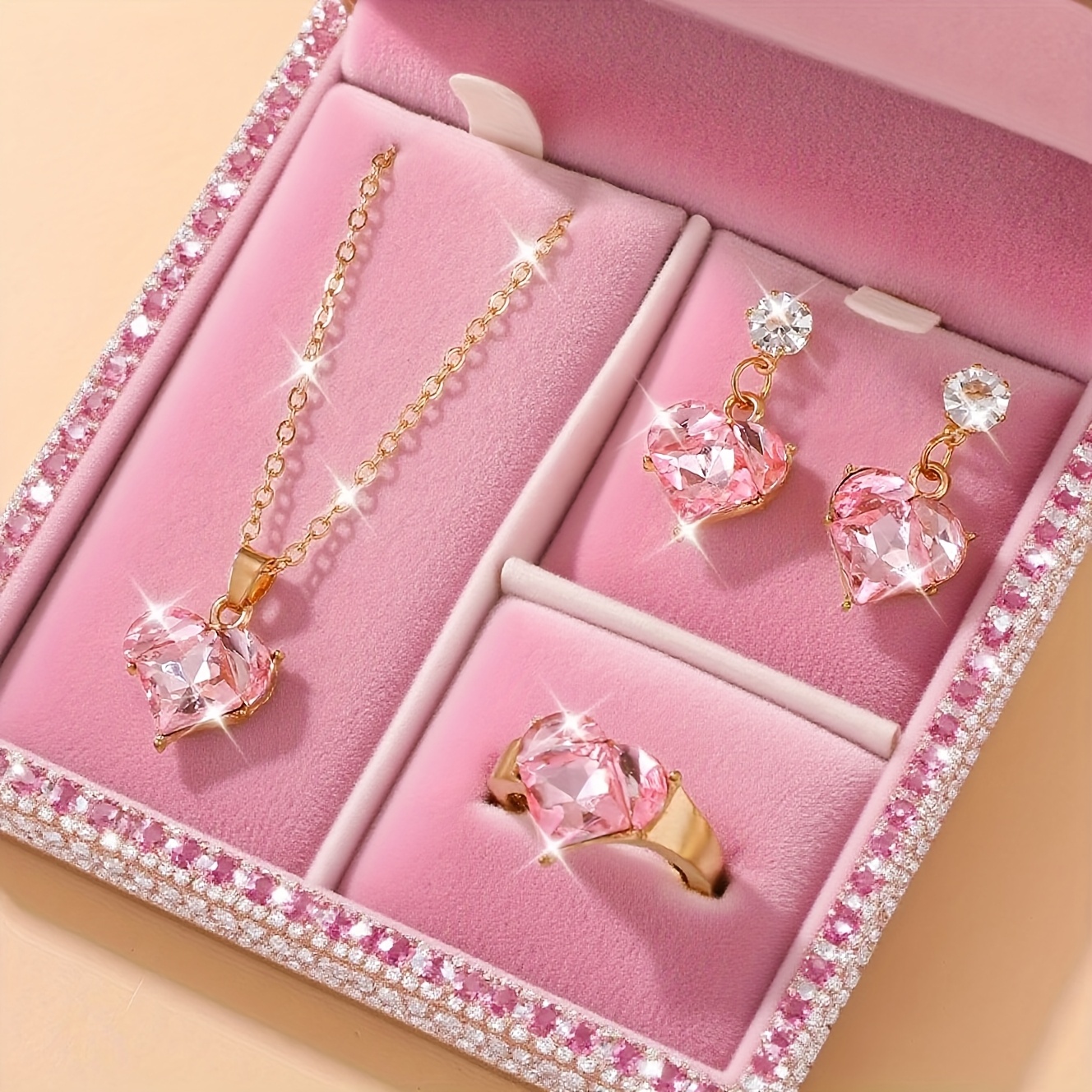 E-shop 4-teiliges Damen Schmuckset mit rosa Herzen, 1 Halskette und 1 Ohrring und 1 Ring, elegantes Temperament, Valentinstag Thanksgiving
