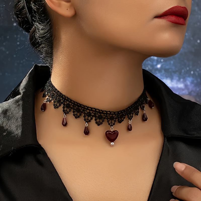 

Vintage Bohemian Lace Choker Necklace With Red Heart Charm, Gothic Adjustable Victorian-inspired Collar Neck Jewelry For Women, Elegant Festive Accessory