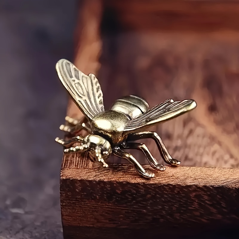 

Élégance Sculptée, Figurine d'Abeille en Laiton Artisanale - Décoration la & le , Parfaite l' dans et l'Artisanat de , Cadeau les Fêtes