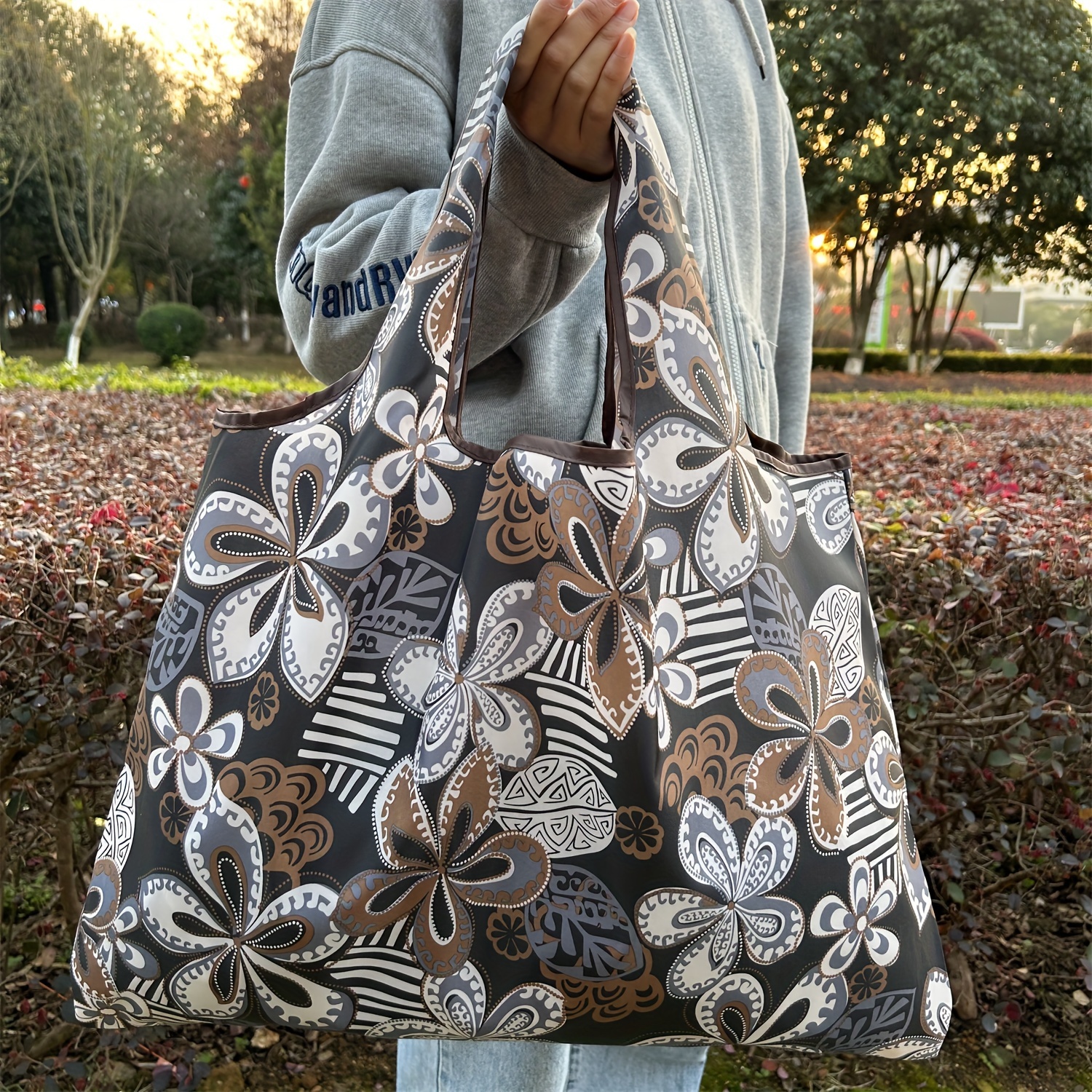 

Large Capacity Portable Shopping Bag, Lightweight And Foldable, Single Shoulder Handbag