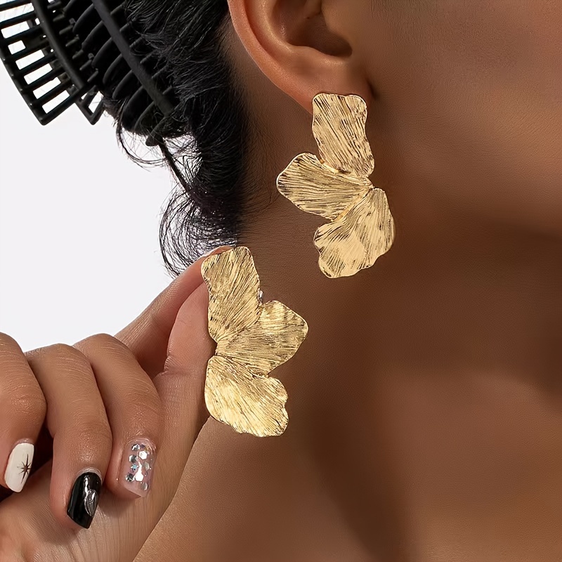 

Unique Irregular Petal Design Stud Earrings Zinc Alloy Jewelry Vintage Ethic Style For Women Summer Vacation Earrings