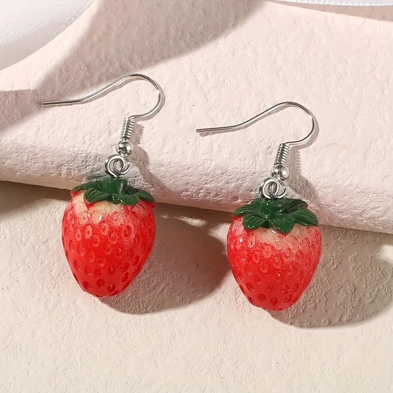 

1 Pair Cute Cartoon Style 3d Strawberry Resin Earrings, Stainless Steel Post, Party & Gift- Accessory