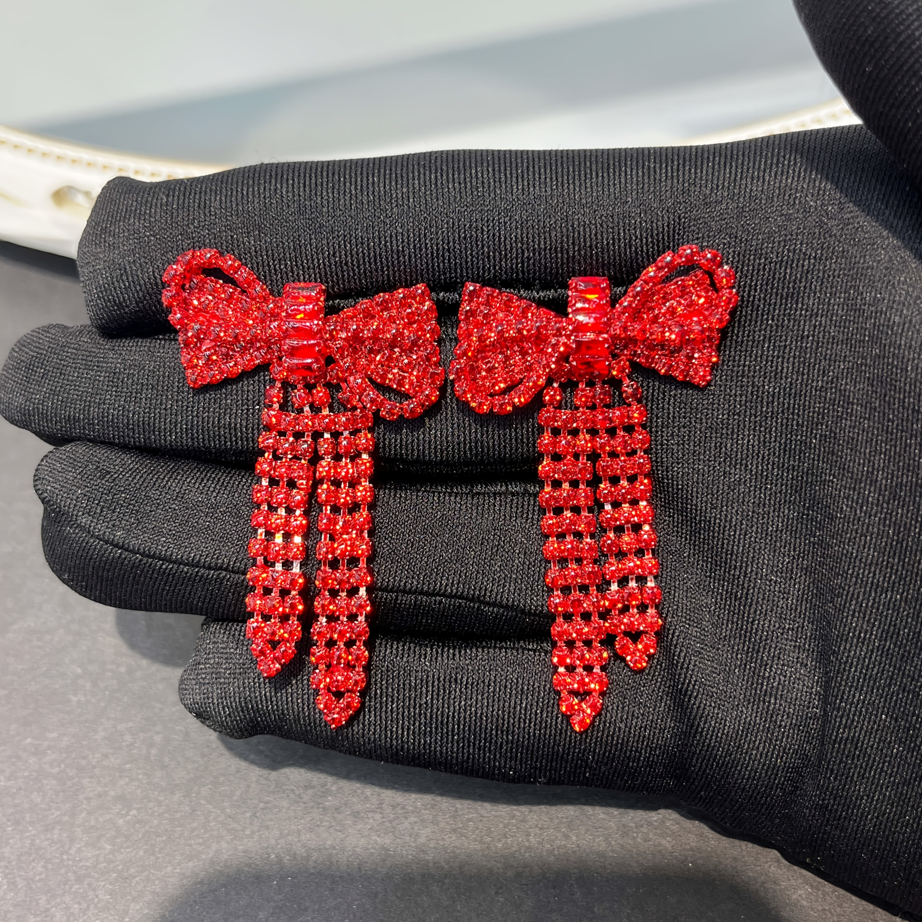 

Elegant And Earrings, Unique Bow With Red Sparkling Rhinestones, Suitable For Daily And Party Matching, Gifts For Her .