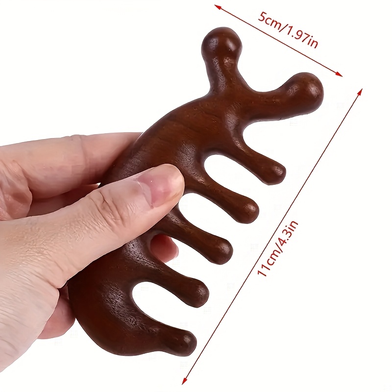 Peine de sándalo de madera lisa natural para cuero cabelludo, 1 pieza - Masajeador de 7 dientes para caída del cabello y cuero cabelludo, peine ergonómico apto para todo tipo de cabello para estimulación profunda y rutina de cuidado del cabello