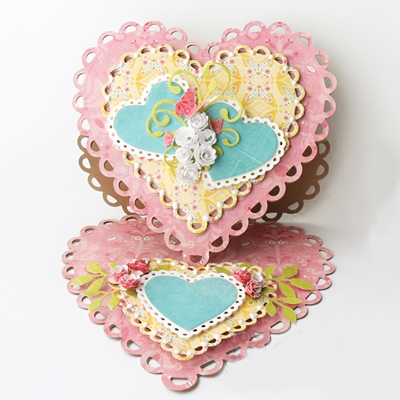 

A Valentine's Day Heart-shaped Drawing Frame In Golden Color Is Used As A Cutting Die For Decorating Albums, Scrapbooks, And Diy Paper Cards.