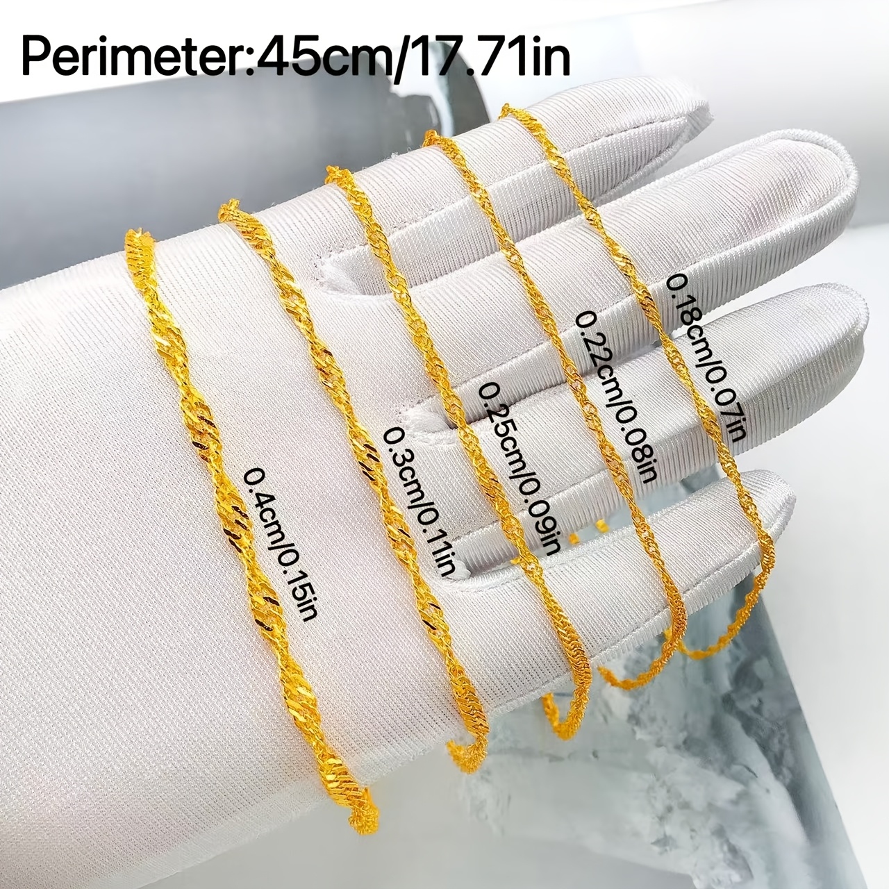 Women's Vintage Twist Herringbone Chain Necklace — Elegant Accessory
