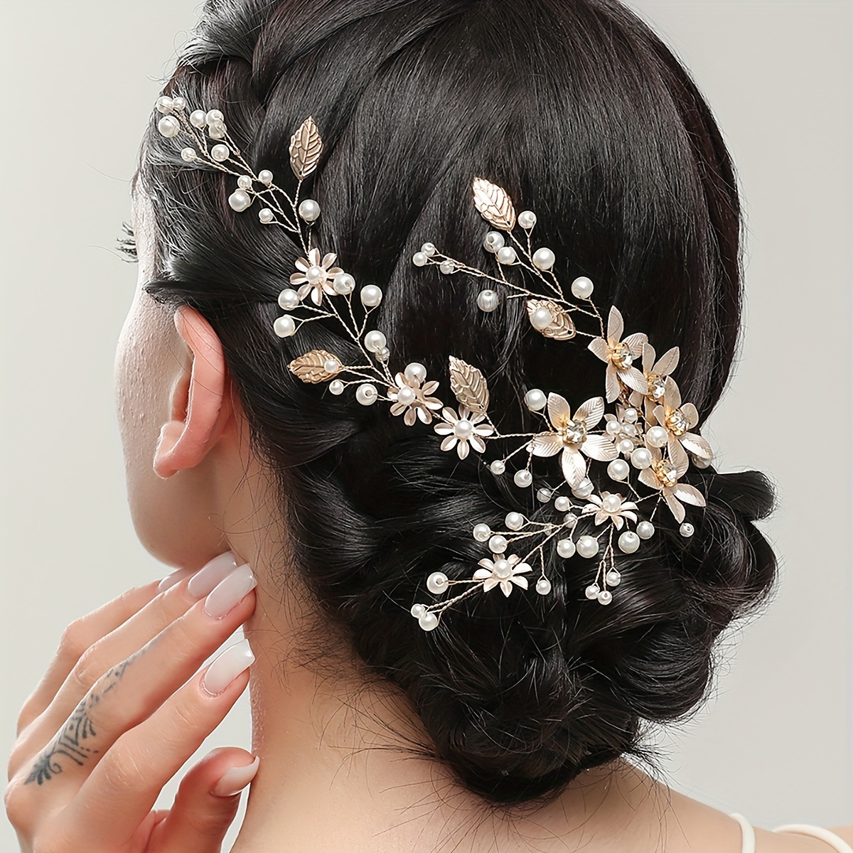 

Elegant & Flower Hairband - Vintage Style Wedding Dress Accessory, And Styling