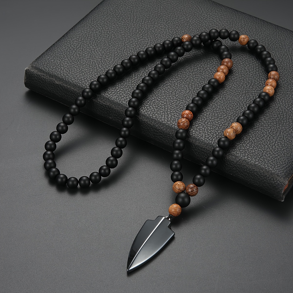 

Arrow Pendant Necklace For Men And Women, Beads Necklace