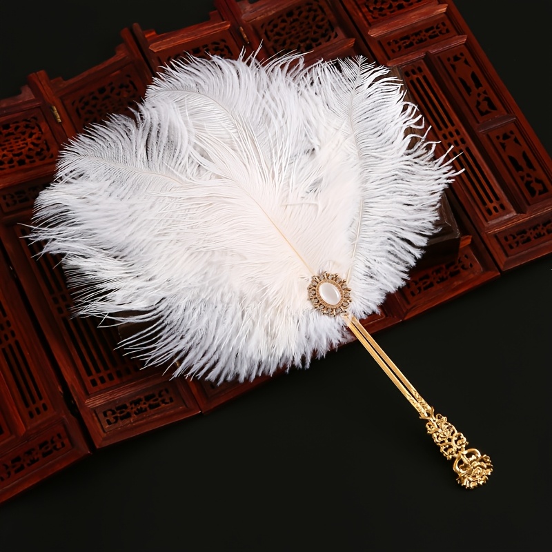 An Artificial Ostrich Feather Performance Fan, A Gorgeous Hanfu Decorative Fan Suitable For Balls, Parties, Weddings, And Occasions
