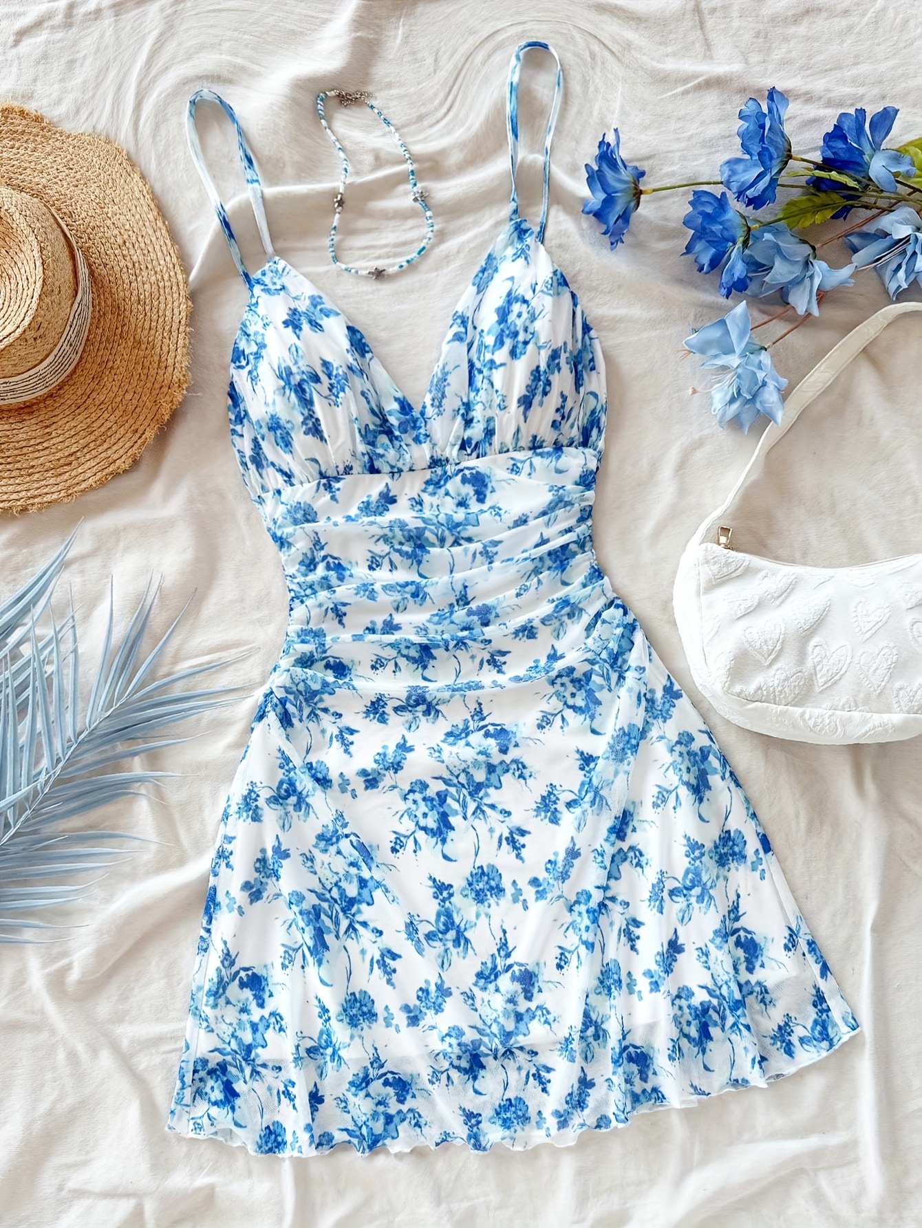 Robe D'été Forever 21 Blanche/bleue/rose - Taille S, Neuve Avec étiquettes, Style Court
