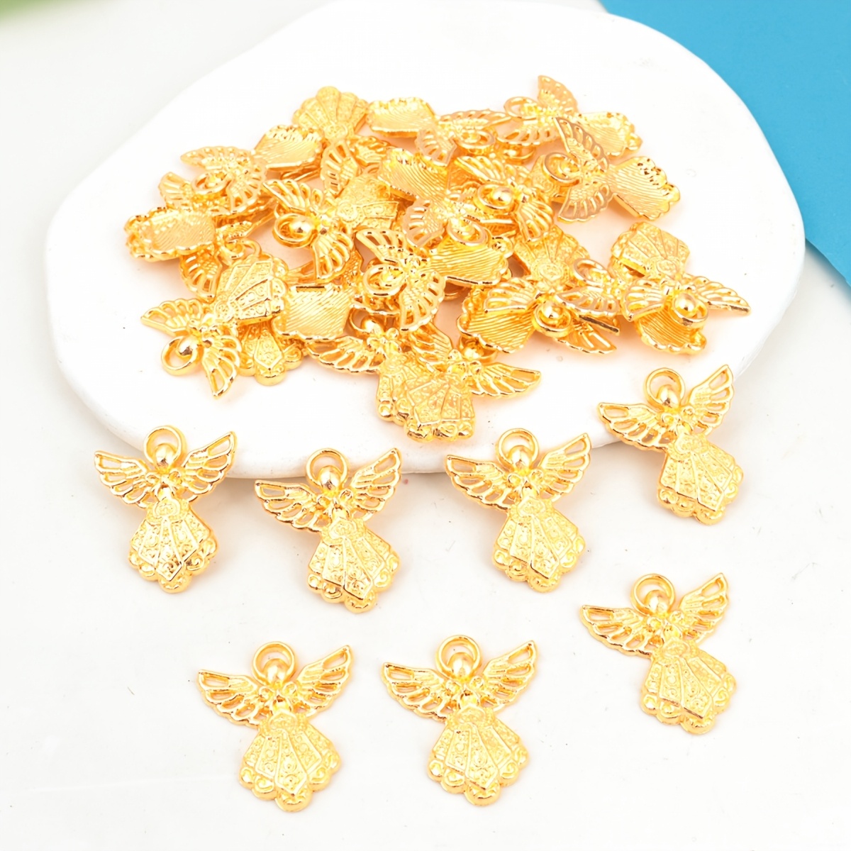 10pcs Antique Bronze Winged Guardian Angel Pendants