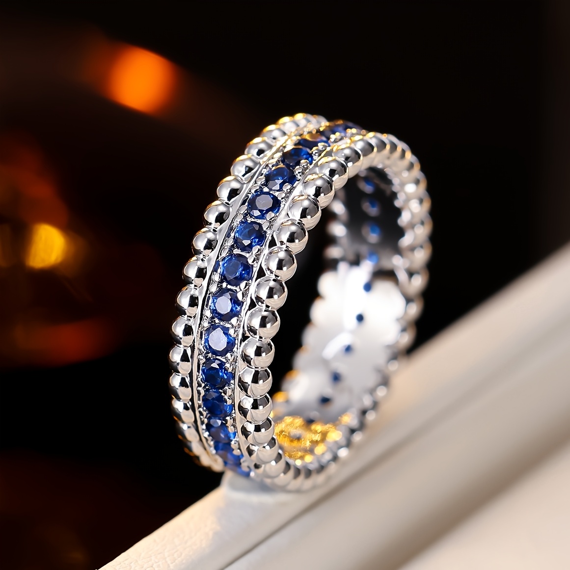 French-Style Vintage Exquisite Ball-Edge Design Ring