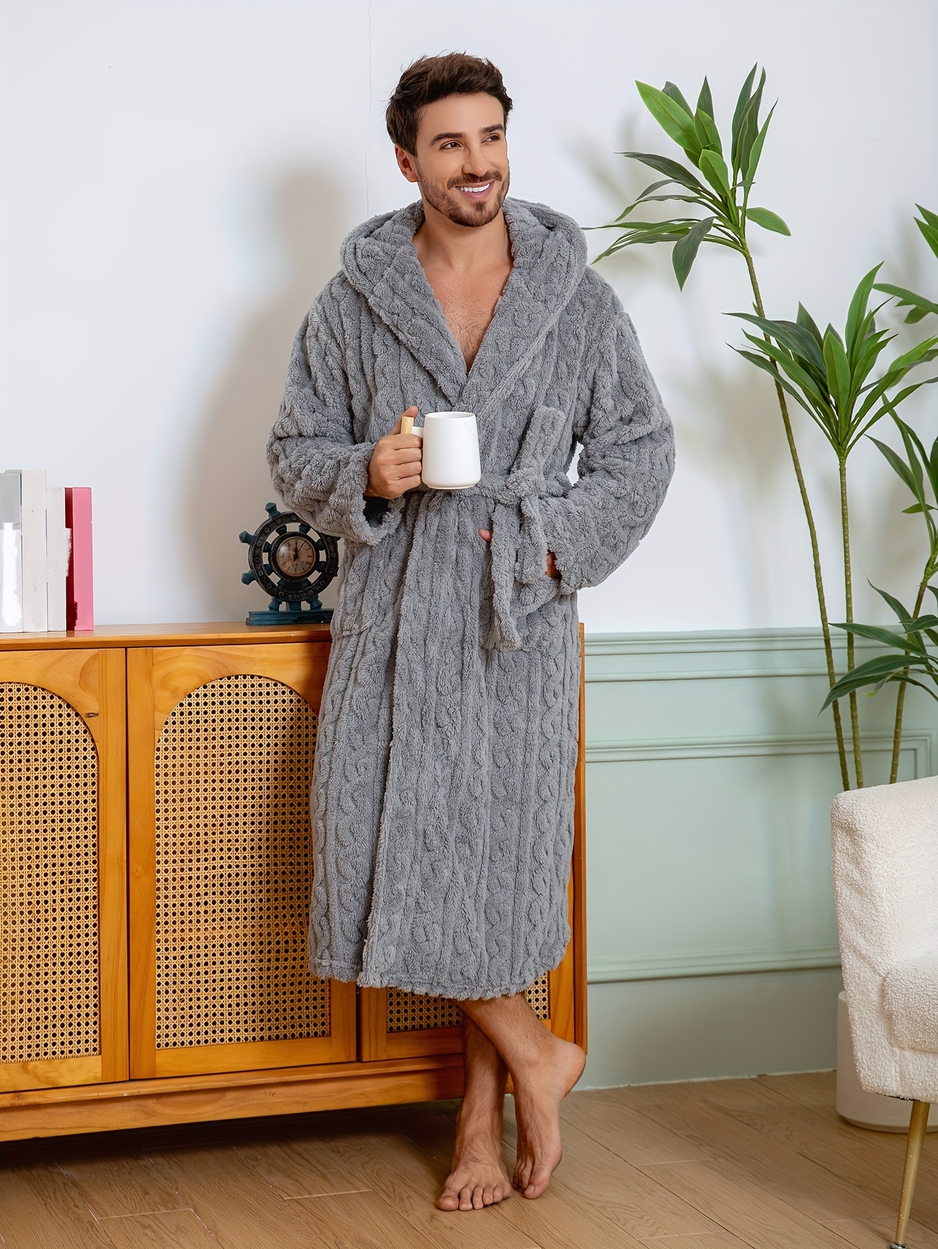 men's hooded fleece bathrobe flannel hooded bathrobe autumn/winter suitable  for use in most places, mens dressing gown with hood, bathrobe men, bath robe  men, mens bath robe, mens dressing gowns for winter,