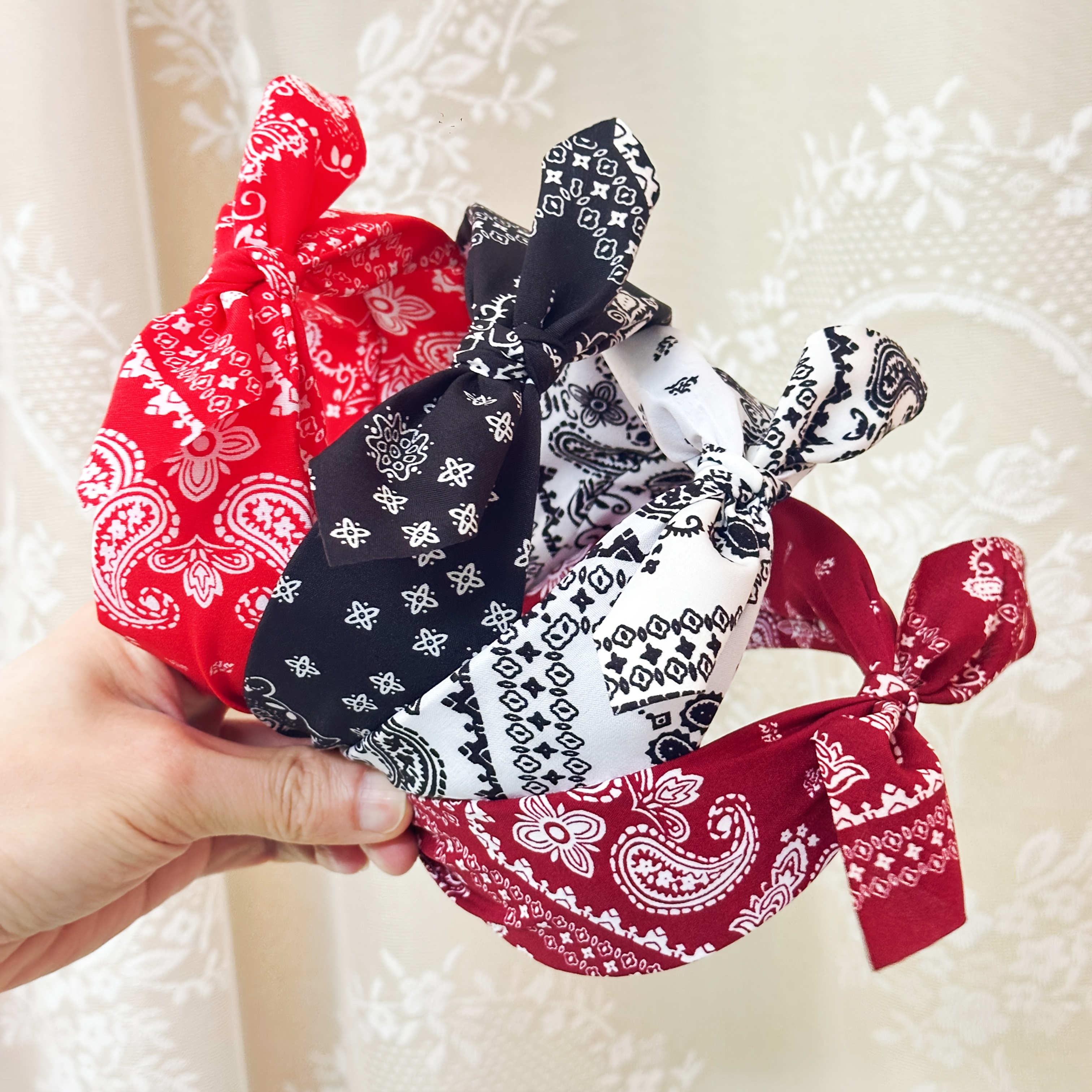 TEMU 4pcs / Set Of Vintage Ethnic-inspired Paisley Patterned Women's Decorative Hair Accessories, Including Paisley-patterned Fabric Bow Hair Ties.