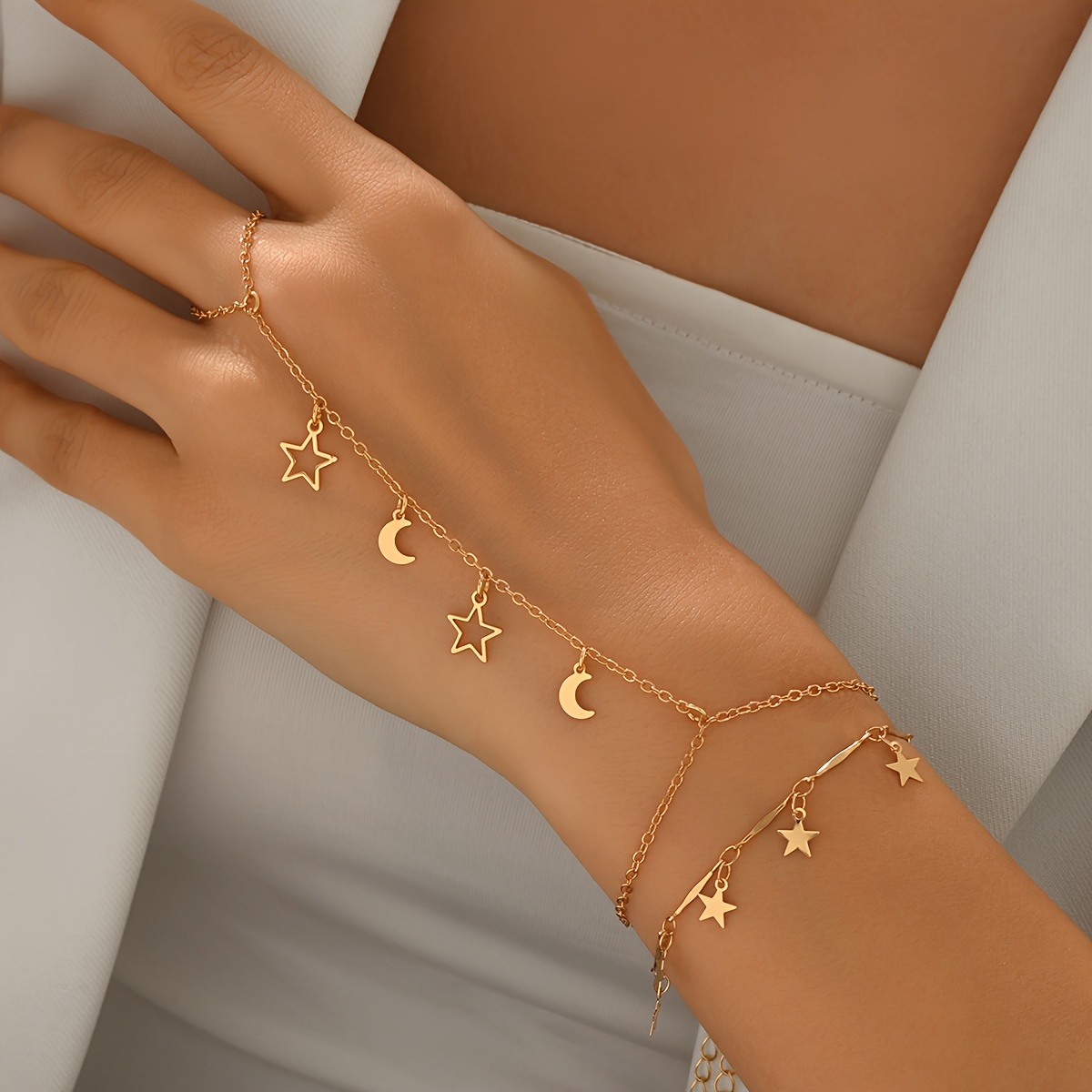 E-shop 2er-Set goldenes mehrschichtiges Armband mit Mond- Stern-Anhängern im Traumstil, Alltags- & Freizeitkleidung für Damen, ideales Geburtstags- &