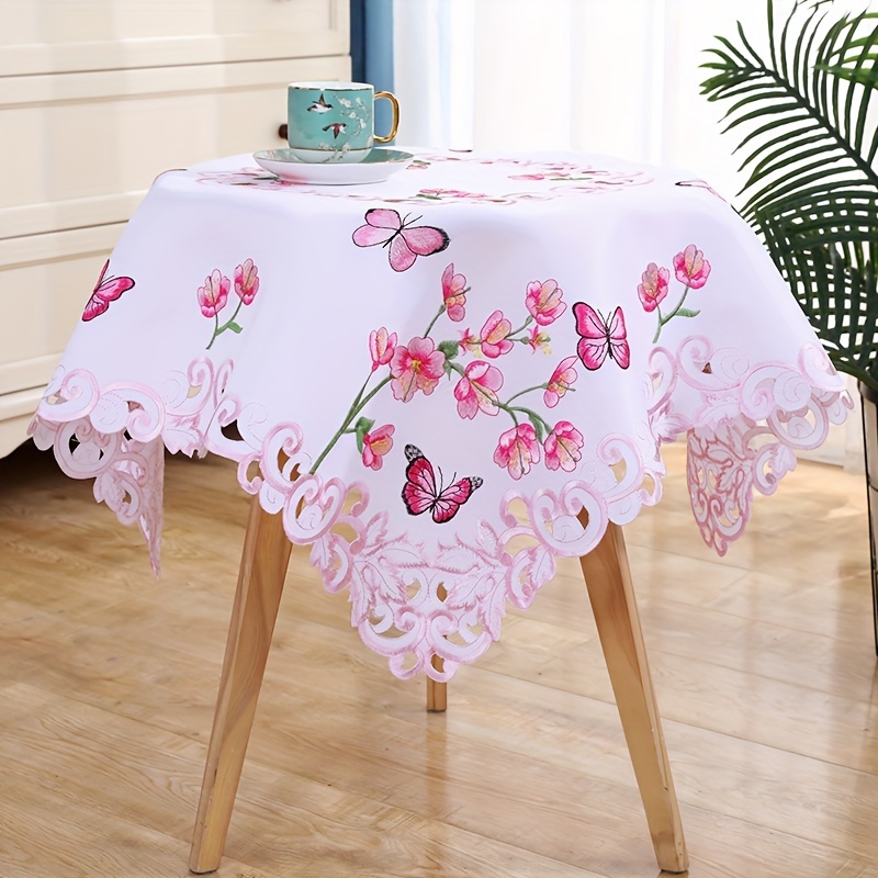 Image of 1pc Of An Embroidered Table Flag Featuring A , Perfect For Decorating Garden Tables With Beautiful Flowers. Ideal For Table Settings, Chest Embellishments, Party Picnics, And Room Decor