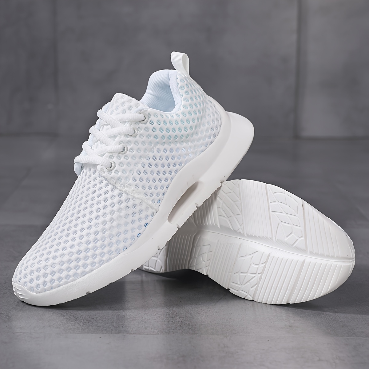 Image of Men's Mesh Casual Walking Shoes, Lightweight Hollow Summer Breathable Casual Shoes