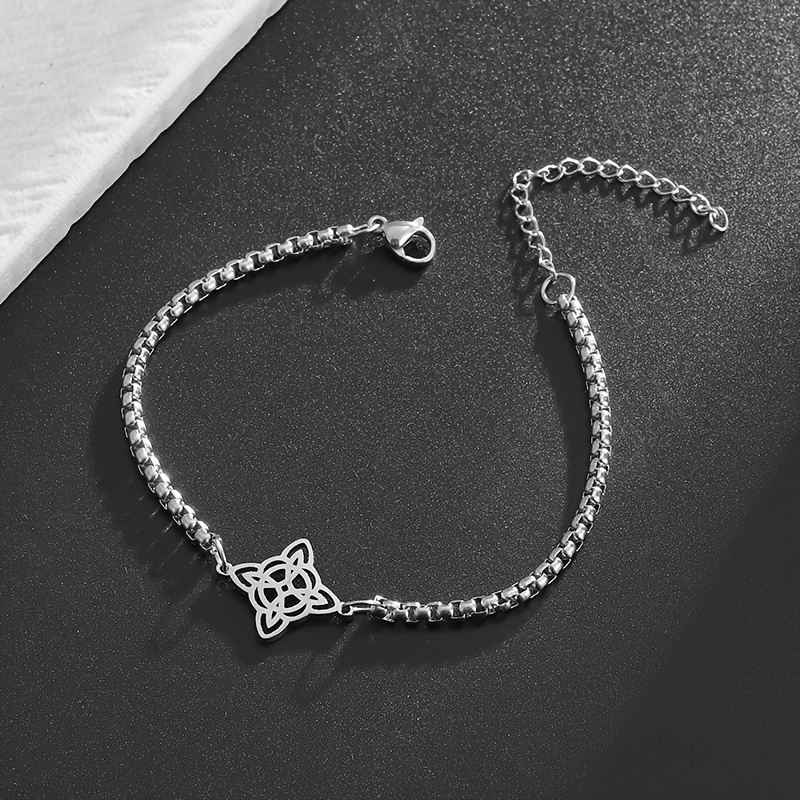 Image of 1pc Stainless Steel 's Knot Bracelet - Irish Amulet Adjustable Chain, Celtic Protection Symbol Unisex Jewelry For , Durable Casual Attire, Edgy Accessory, Secure Clasp Design