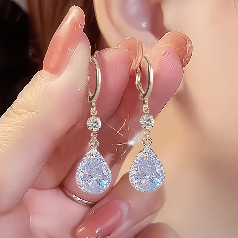 

Of Autumn And Winter Pendant Earrings, With Water Pendants, Fashionable Ear Hook Earrings, Needles, Suitable For Women, Elegant Jewelry Gifts, Suitable For Anniversaries, Birthdays, Parties, Christmas