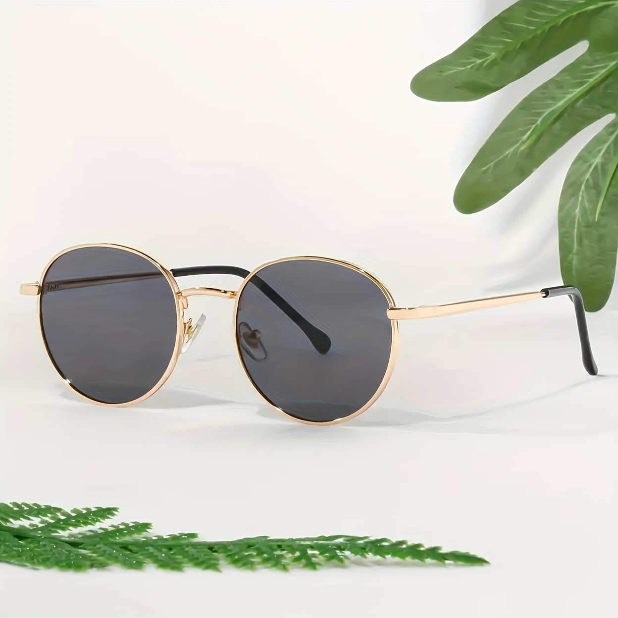 

Fashionable Eyeglasses With Round Golden Frames. Classic Eyeglasses For Women.