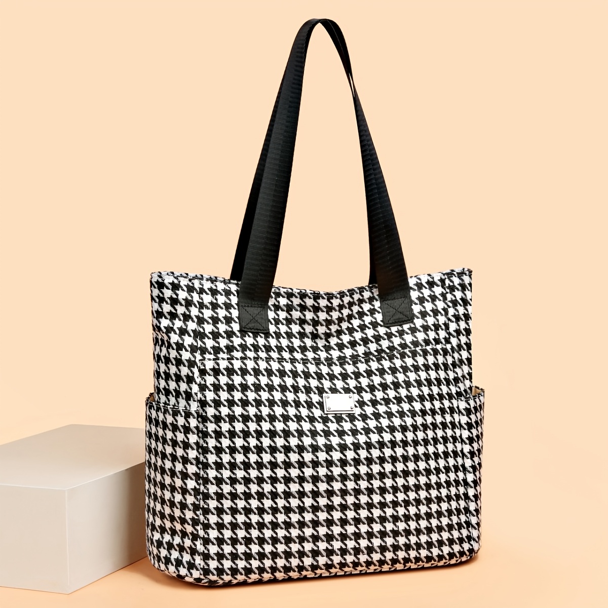 Image of Large Capacity Tote Bag - Spacious Interior, Comfortable Shoulder Bag Design, Perfect For Daily , Versatile Style To Match Any Outfit - Classic Pattern, All-match, Fashionable And Practical Accessory