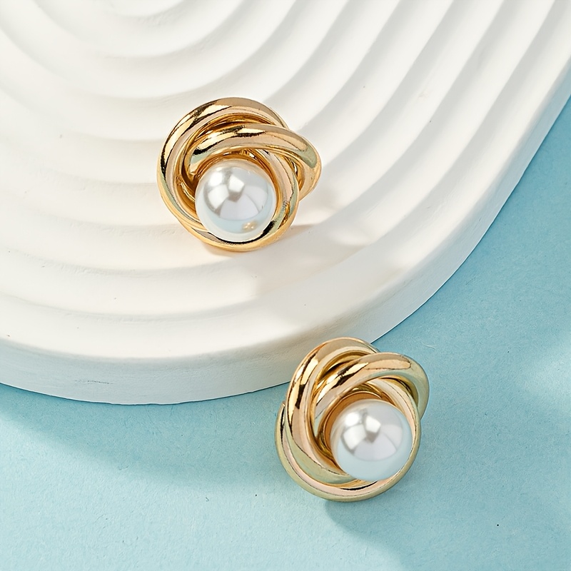 Image of A Pair Of Women's Fashion Clip-on Earrings, Elegant Retro Metal Pearl Ear Clips, Dating Gift