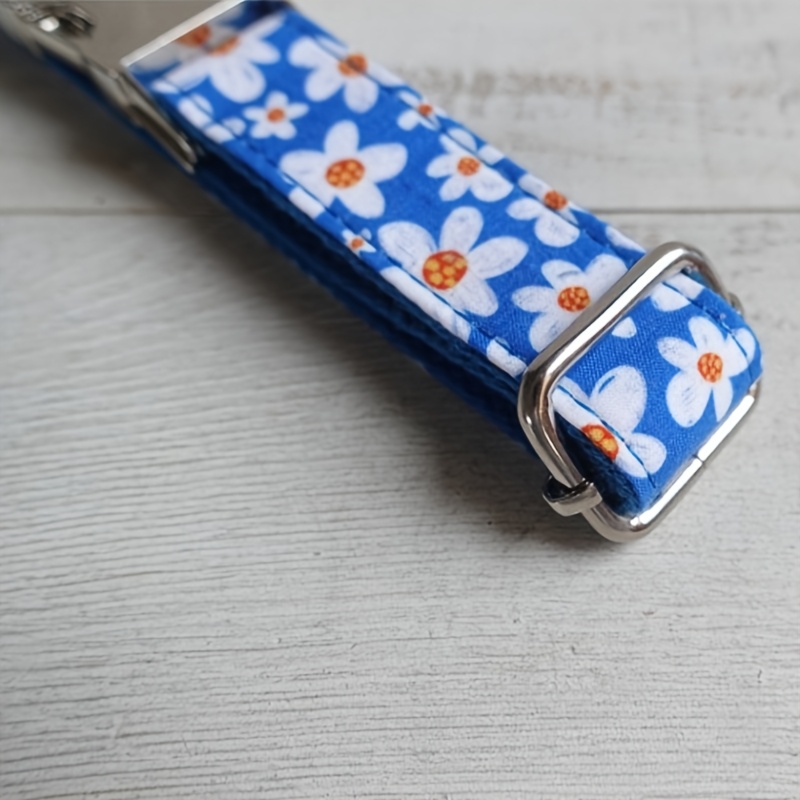 Floral Pattern Blue Daisy Adjustable Dog Collar, Customizable