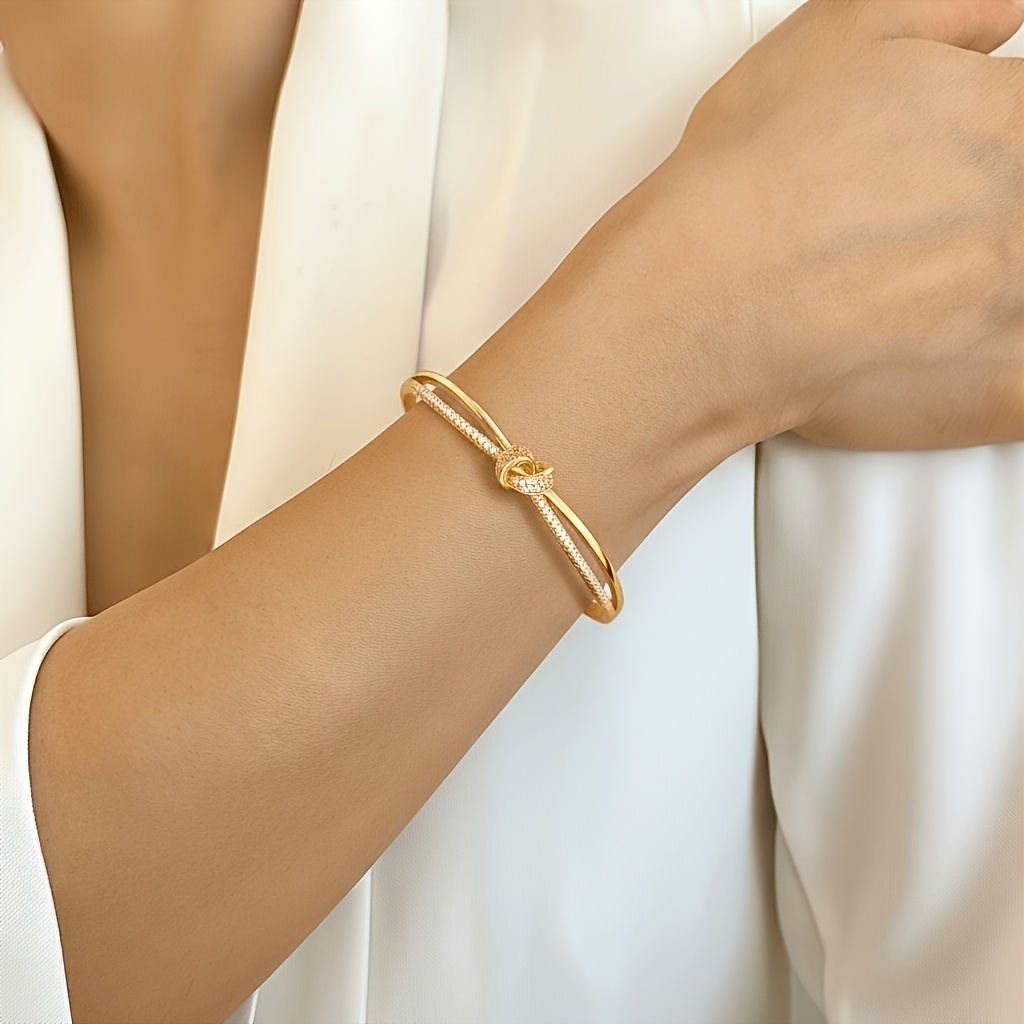 Women's 2pcs Hollow-Out Knot Design Bangle Bracelet Set