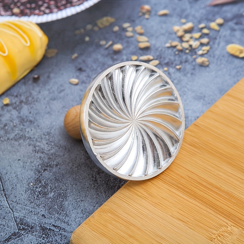E-shop 1 Stück Keksstempel-Form mit Blumen-Schwungmuster – Runder Keks- Gummi-Paste-Ausstecher, ergonomischer Griff für präzises Backen, ideal für