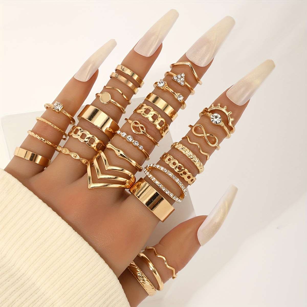 

30pcs/set Elegant Stackable Rings Set With Shiny Rhinestone Inlaid, Fashion Infinity Knot Design, Vacation Style Perfect Stylish Daily Party Jewelry Accessory For Women